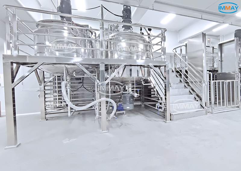 Serbatoio in acciaio inossidabile con produttore di mixer