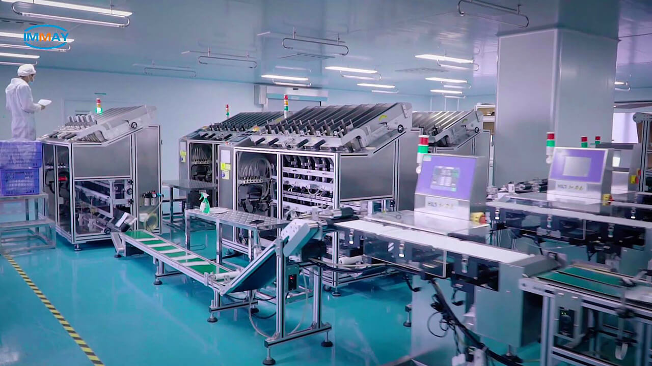 Linea di produzione automatica di maschere facciali